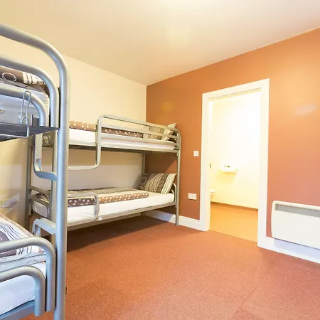 Rowan Tree Hostal *